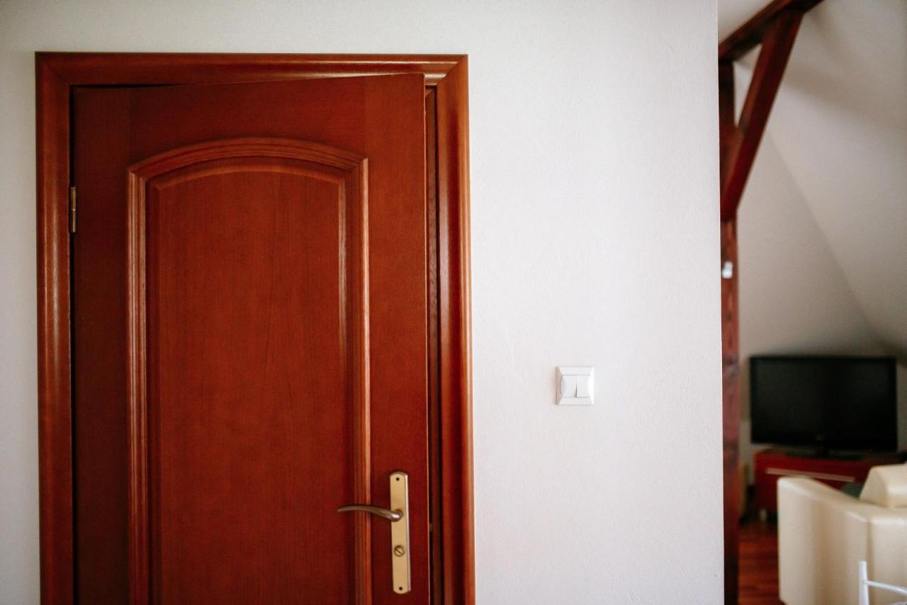 Corner Pokoje Zamość 外观 照片